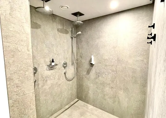 Zur Post 아파트 *